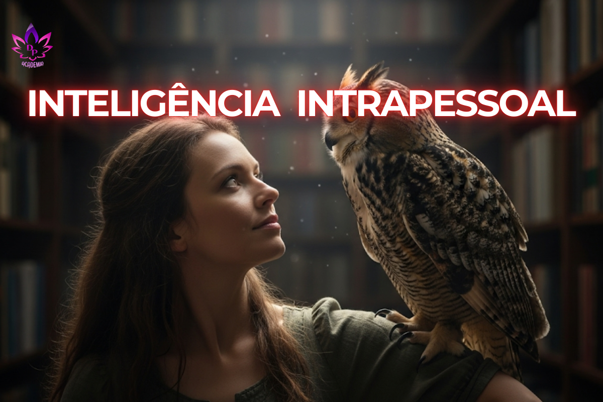 Mulher com uma coruja no ombro, em uma biblioteca, representando a jornada de autoconhecimento e a sabedoria interior da Inteligência Intrapessoal.